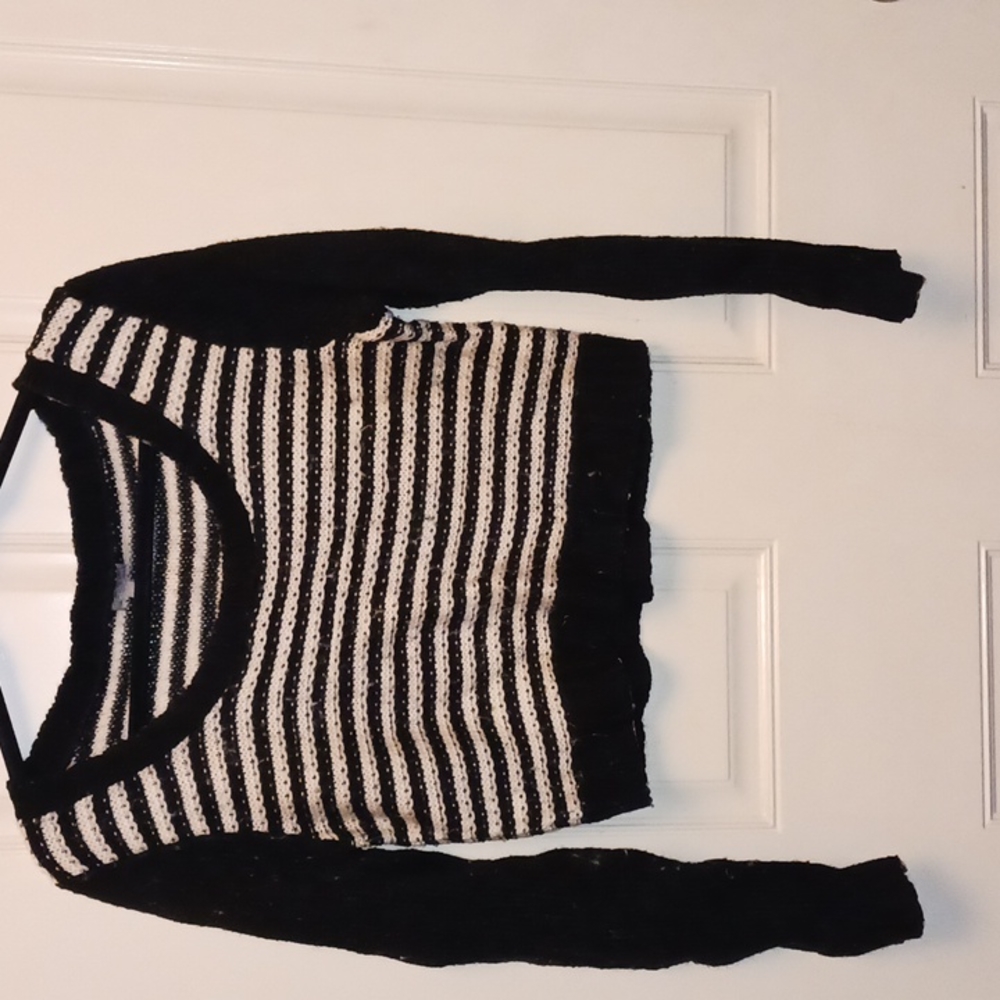 Cropped sweater